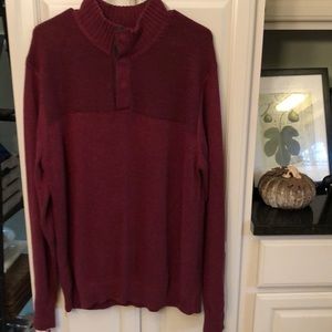 Roundtree & Yorke pullover sweater